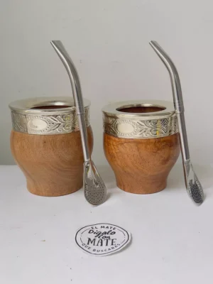 Mate Imperial de algarrobo con guarda de alpaca  premium + bombilla pico de loro con filtro/pala