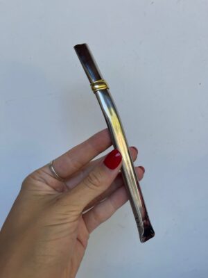 Bombilla chata con dije de bronce