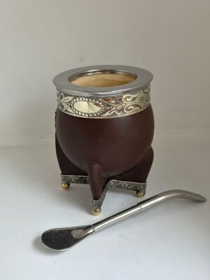 IMPERIAL  GUARDA DE ALPACA - CALABAZA - CUERO LISO CHOCOLATE - BASE DE ALPACA ANCHA - PELOTAS DE BRONCE (con bombilla)